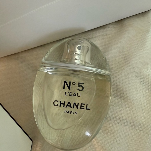 Chanel No5 L’Eau Limited Edition 1.7 EDT - Picture 4 of 10